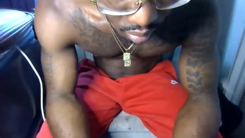 Snapshot of sdawg2xxx chatting on February 2026 07:45:02 PM sdawg2xxx online show from February 2026 07:45:02 PM