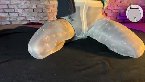 seamlessly online show from November 2025 04:38:02 PM