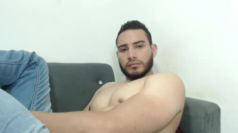 Snapshot of seank_noszka chatting on February 2025 06:19:01 PM seank_noszka online show from February 2025 06:19:01 PM