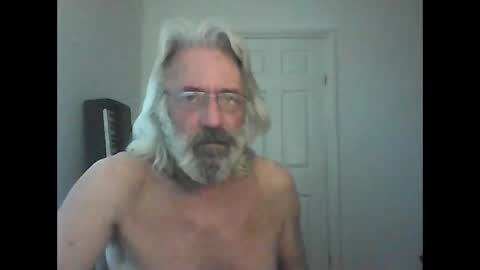 Snapshot of seantheflyer chatting on May 2026 01:06:01 PM seantheflyer online show from May 2026 01:06:01 PM