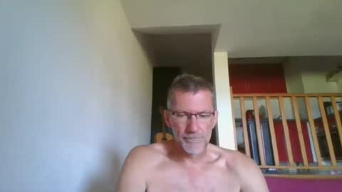 Snapshot of seb846894 chatting on July 2026 09:28:01 AM seb846894 online show from July 2026 09:28:01 AM
