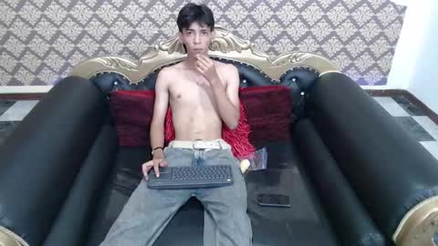 Snapshot of sebas_cat chatting on September 2025 08:41:02 PM Sebastian Alvarez online show from September 2025 08:41:02 PM