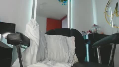 Snapshot of sebas_diaz_ chatting on April 2026 05:30:01 PM online show from April 2026 05:30:01 PM