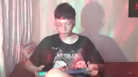 Sebas online show from November 2025 06:39:01 PM