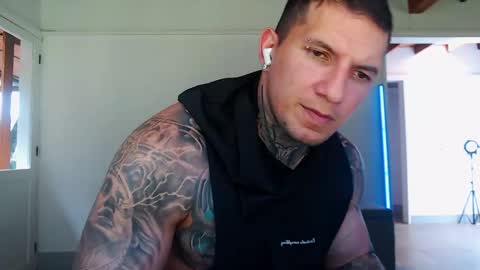 Snapshot of sebastian_muss chatting on May 2026 06:47:02 PM Sebastian online show from May 2026 06:47:02 PM