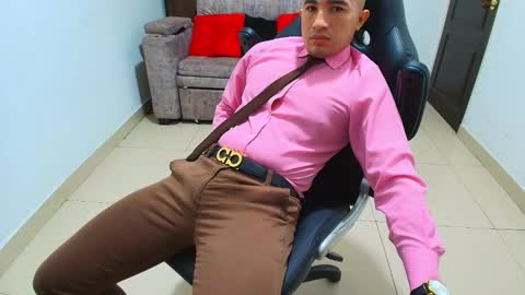 juan  sebastian online show from February 2025 12:08:02 PM