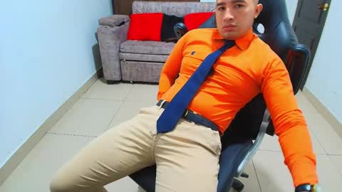 juan  sebastian online show from February 2025 12:08:01 PM