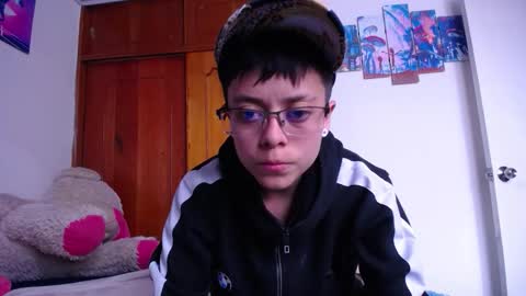 Myystiic online show from October 2025 03:44:02 PM