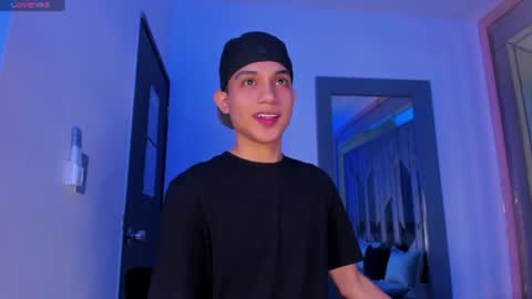 Snapshot of sebax_00 chatting on July 2026 08:35:01 PM Sebastian online show from July 2026 08:35:01 PM