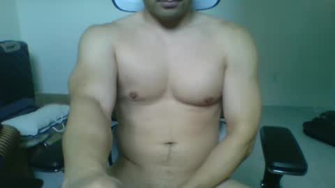 Snapshot of sebbohk chatting on February 2025 12:10:01 AM Sebbo online show from February 2025 12:10:01 AM