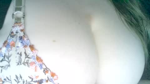 Snapshot of secret18slaveanon chatting on February 2025 01:10:02 PM Sunny online show from February 2025 01:10:02 PM