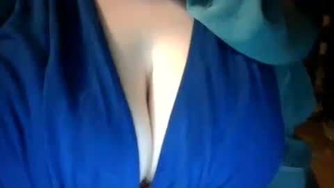 Snapshot of secret18slaveanon chatting on October 2025 02:41:02 AM Sunny online show from October 2025 02:41:02 AM