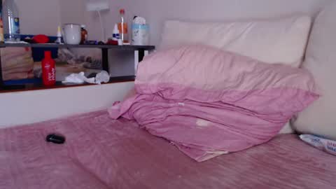 Anna online show from February 2025 10:26:01 AM