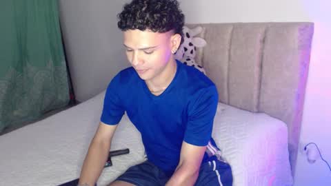 JUSTIN online show from November 2025 03:30:01 AM