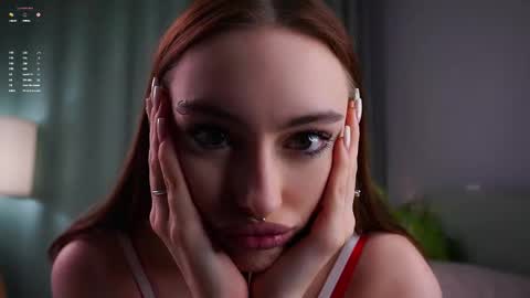 Snapshot of secrethustle chatting on February 2026 01:51:01 PM Lily online show from February 2026 01:51:01 PM