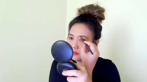 MILAN online show from January 2025 01:59:02 AM