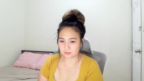 MILAN online show from February 2025 05:13:02 AM