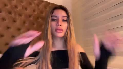 secrets_bae online show from October 2025 07:36:02 PM