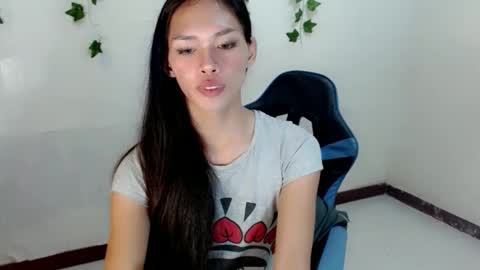 seducive_allea online show from October 2025 05:57:02 PM