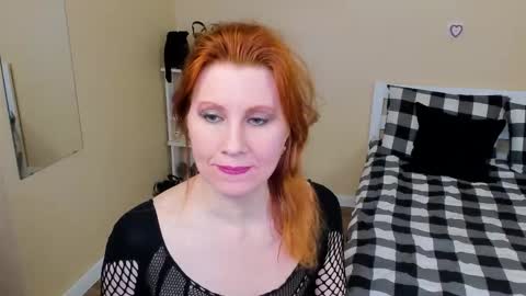 seductive_foxy_ online show from January 2026 11:14:01 PM