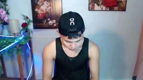 Snapshot of seductive_maxxx chatting on June 2026 09:10:01 AM Max online show from June 2026 09:10:01 AM