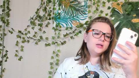 seductive_she_wolf online show from September 2025 01:00:01 AM