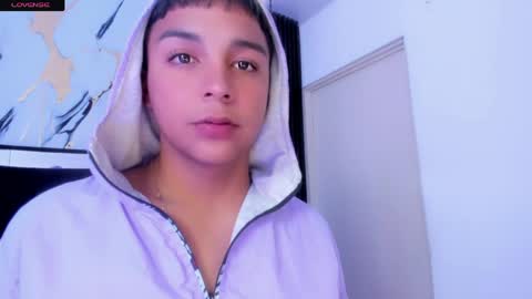 Snapshot of seductivo_jr chatting on May 2026 05:46:02 AM seductivo online show from May 2026 05:46:02 AM