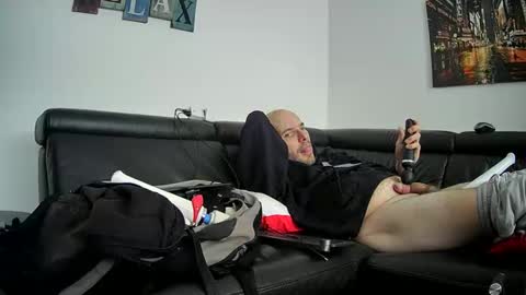 Sebastian online show from January 2025 11:54:02 AM