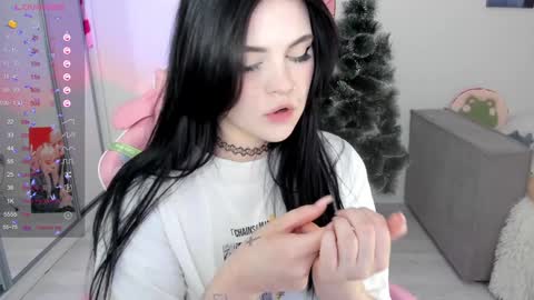 Selena  online show from December 2024 08:22:02 AM