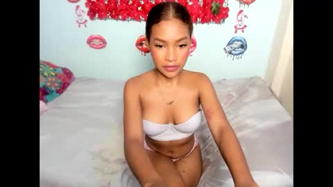 Snapshot of selena_sexi1 chatting on September 2025 02:06:01 PM selena_sexi1 online show from September 2025 02:06:01 PM