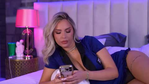 Snapshot of selena_voss chatting on April 2026 07:00:01 AM Selena online show from April 2026 07:00:01 AM