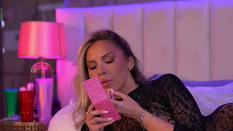 Snapshot of selena_voss chatting on May 2026 07:05:01 AM Selena online show from May 2026 07:05:01 AM