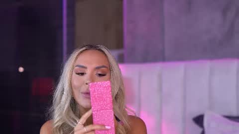 Snapshot of selena_voss chatting on July 2026 09:24:02 AM Selena online show from July 2026 09:24:02 AM