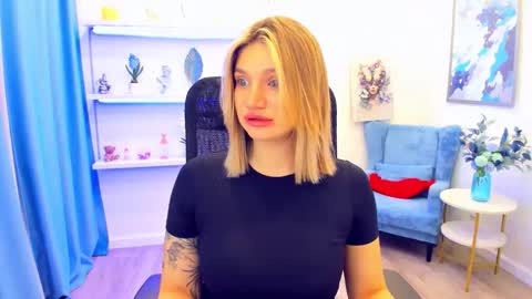 selenaemoore online show from May 2026 06:50:02 PM