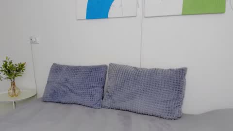 Selena online show from September 2025 08:03:02 AM