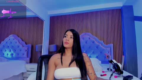 selenastonne online show from September 2025 08:54:02 PM