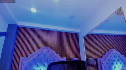 selenastonne online show from September 2025 08:58:02 PM