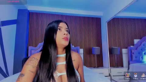 selenastonne online show from September 2025 08:25:01 PM