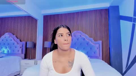 selenastonne online show from October 2025 08:18:02 PM