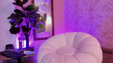 Snapshot of selenenorth chatting on April 2026 04:12:02 AM selenenorth online show from April 2026 04:12:02 AM