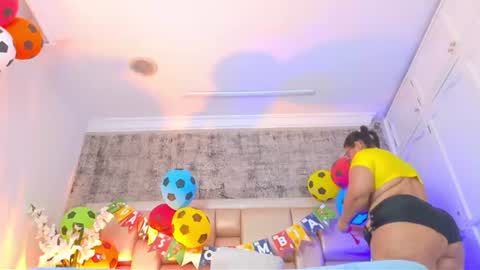 Selenna Cooper online show from June 2026 12:22:01 PM
