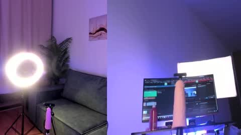 Snapshot of selina_coy chatting on March 2025 09:14:02 PM lina next stream nearest evening online show from March 2025 09:14:02 PM