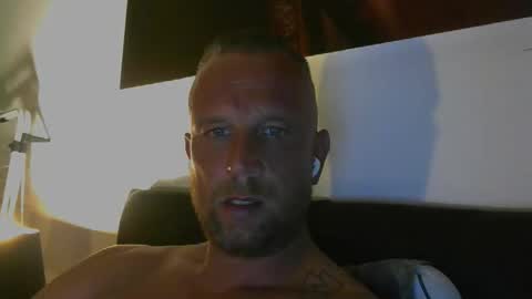 sence08 online show from September 2025 11:05:02 PM