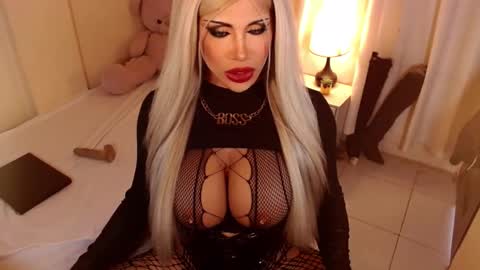 unstappable queen kate online show from October 2025 04:53:02 AM