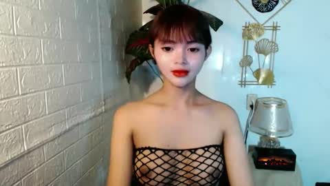 sensational_yeng online show from June 2026 06:18:02 PM