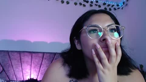 Camille and sophie online show from February 2025 10:42:01 PM