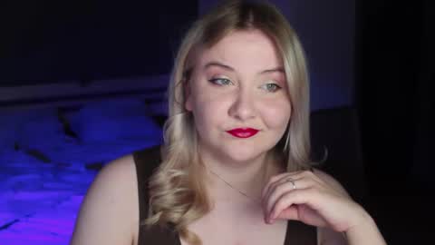 Ilona online show from May 2026 11:32:01 PM
