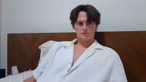 Cam online show from June 2026 04:41:02 AM