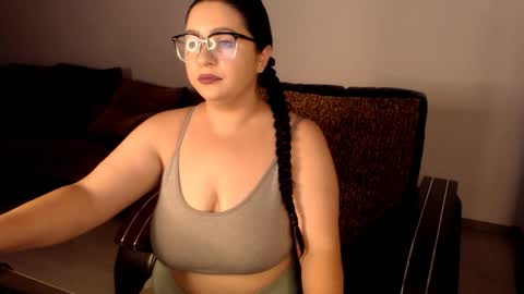 Snapshot of sensualmonique chatting on September 2025 09:25:01 PM SensualMonique online show from September 2025 09:25:01 PM