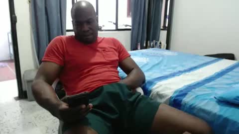 Jose online show from December 2025 09:42:02 PM